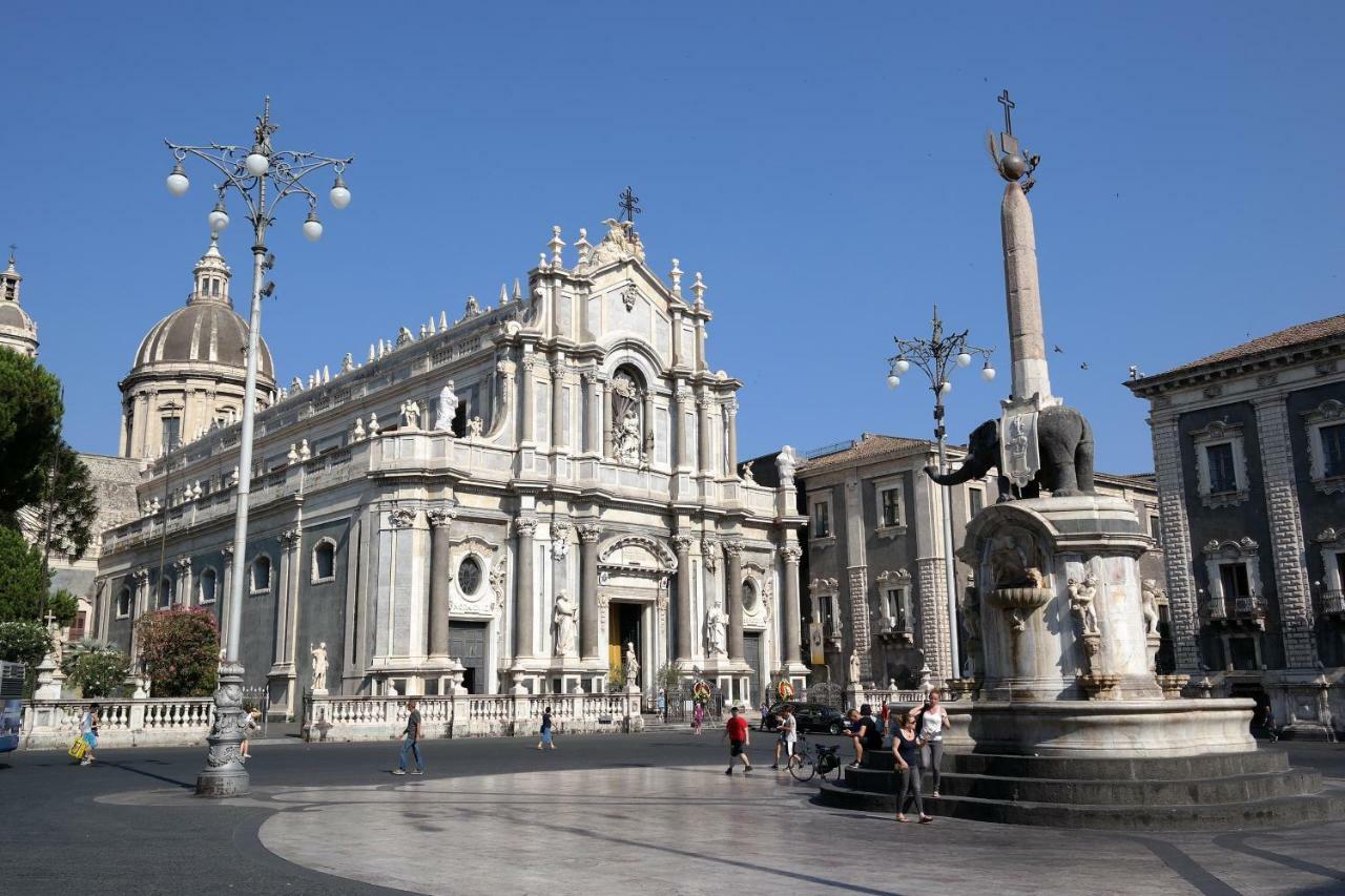 Alla Corte Del XIX Secolo Catânia Exterior foto