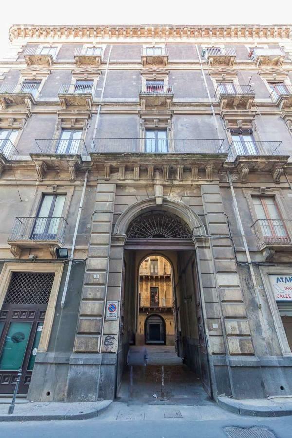Alla Corte Del XIX Secolo Catânia Exterior foto